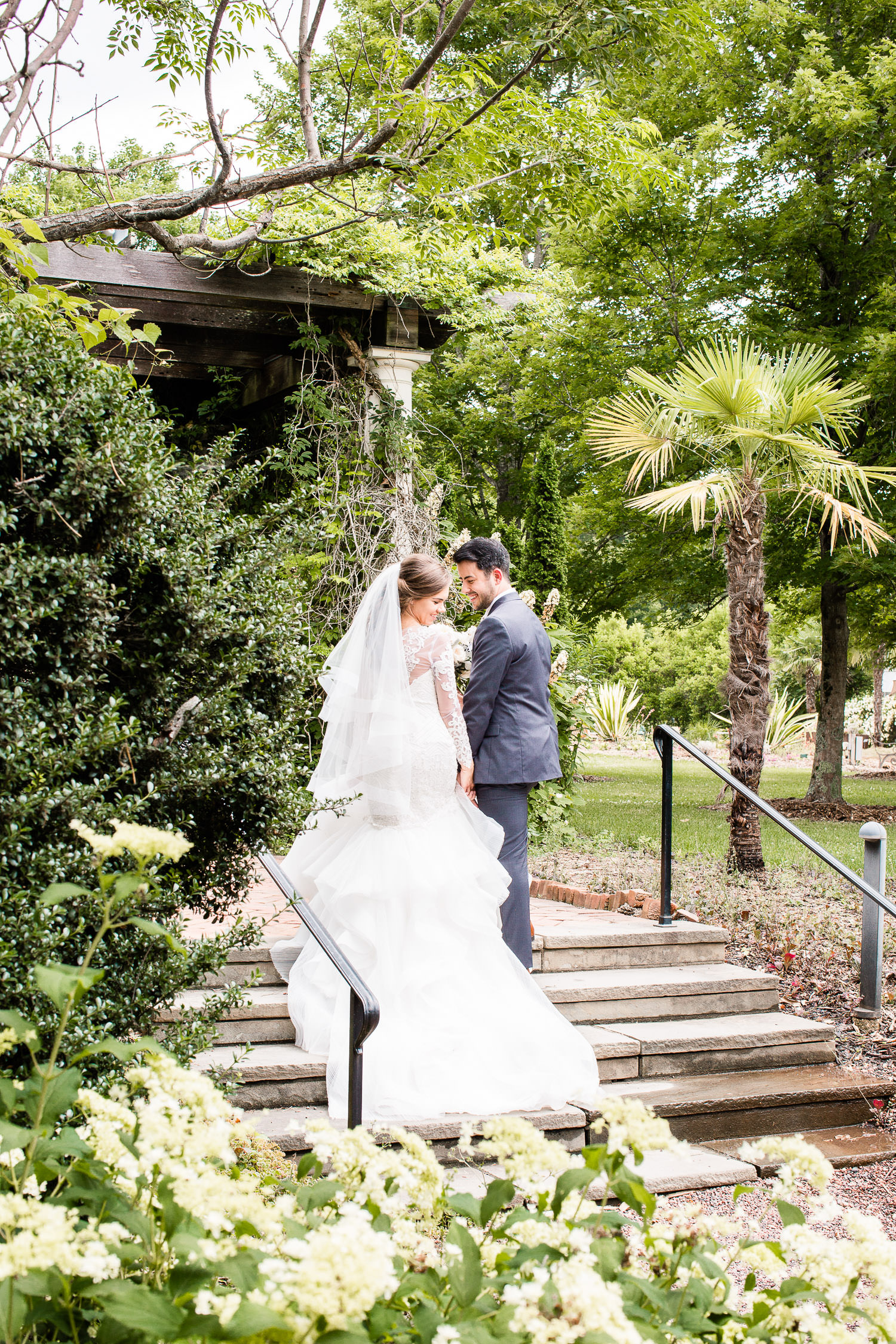 wedding couple at Daniel Stowe Botanical Garden
