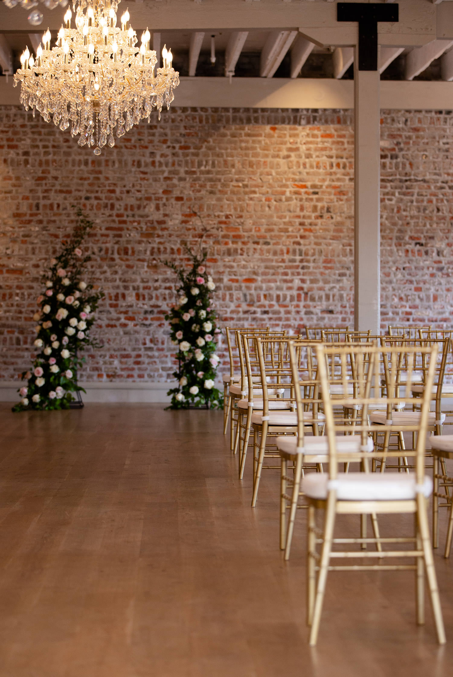 Merchant Hall wedding | Ceremony space with arbor