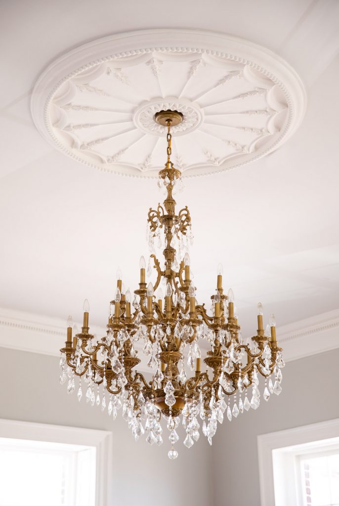 The Gadsden House, chandelier